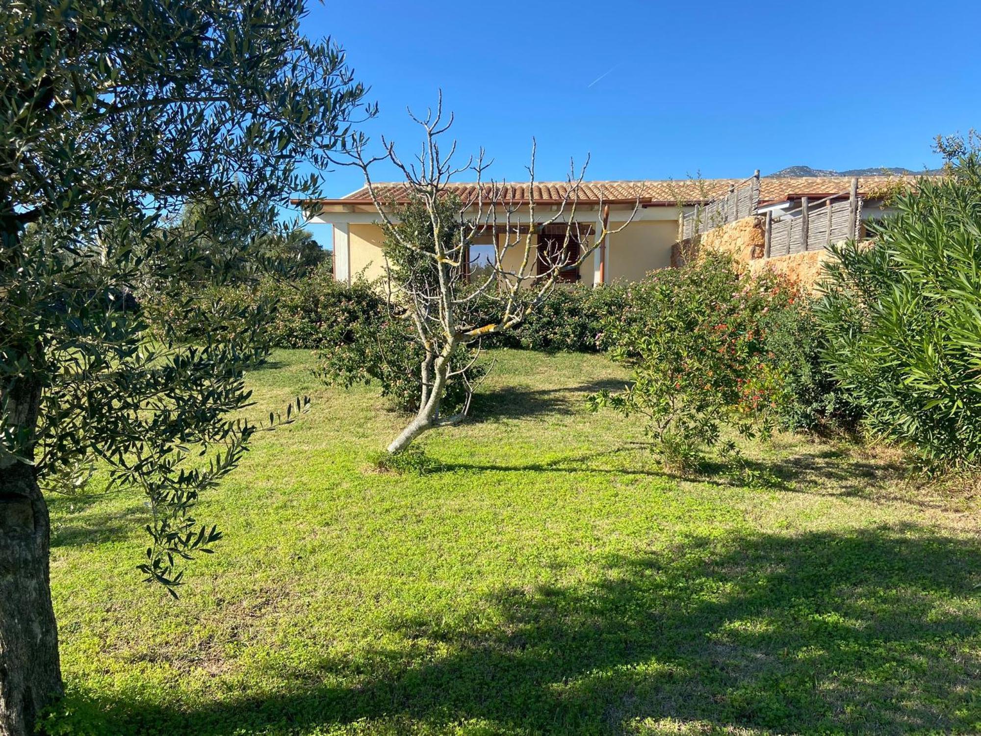 Villa Aratha Orosei Exteriör bild