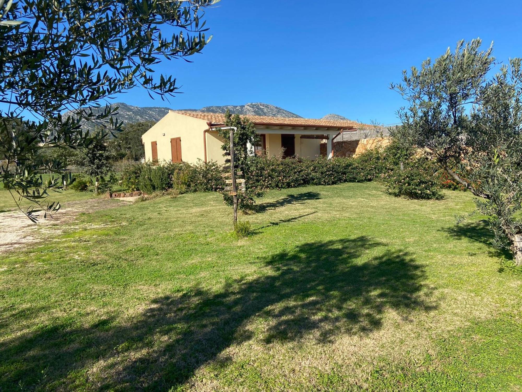 Villa Aratha Orosei Exteriör bild